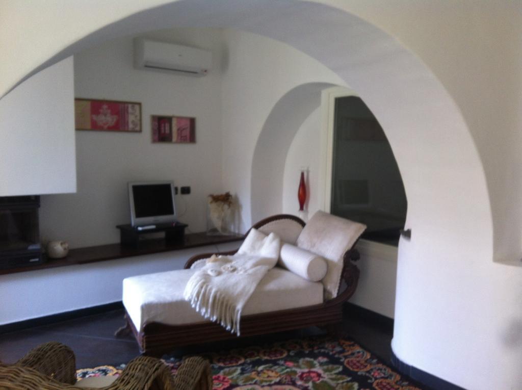 Hotel Pensione Moderna بوناسولا الغرفة الصورة