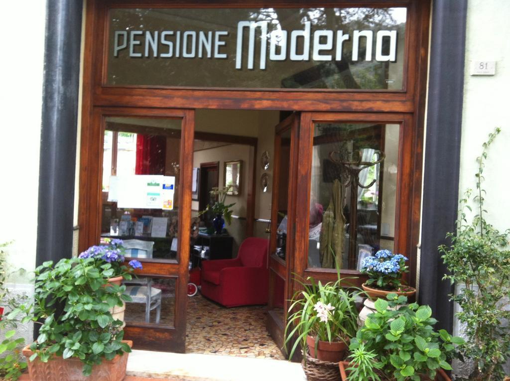 Hotel Pensione Moderna بوناسولا المظهر الخارجي الصورة